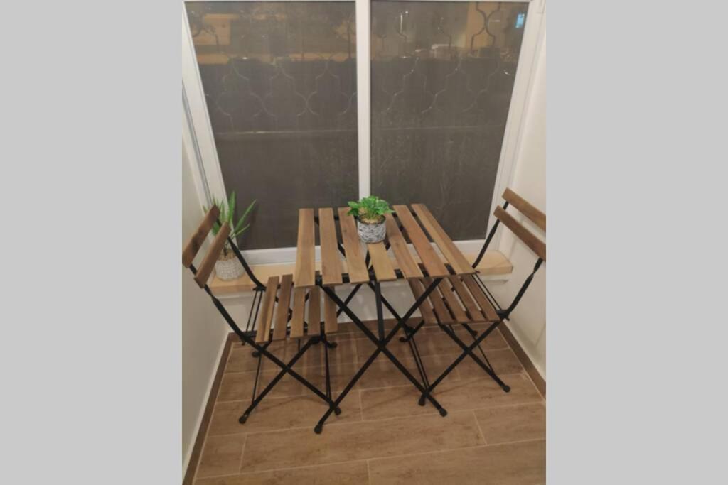 Centrally-Located Quiet Cozy Loft Apartment Beersheba ภายนอก รูปภาพ